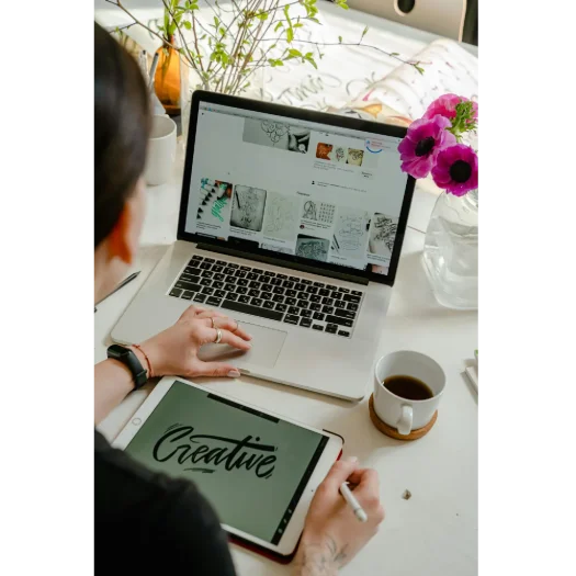7 Creative Press Kit Ideas for Boosting Your Brand Visibility