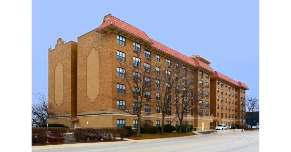 PEF Advisors Acquires Carroll Tower Apartments in St. Charles, Ill.
